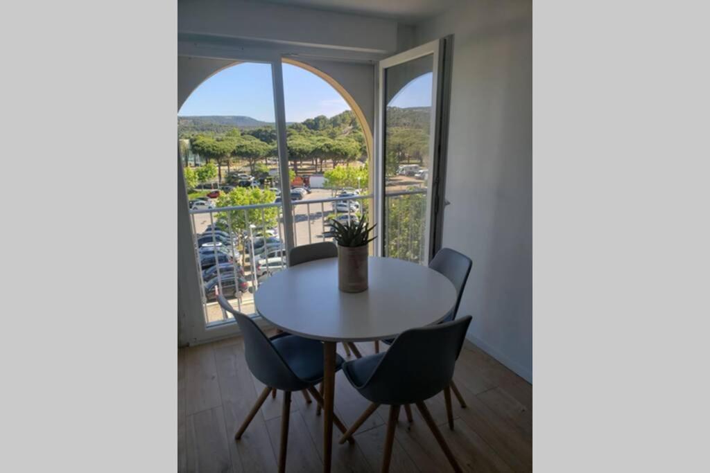 Bienvenue Chez Nous Apartment กรุยซ็อง ภายนอก รูปภาพ